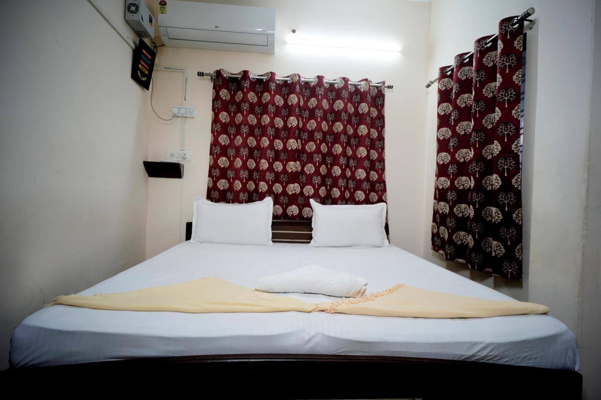 Banaras Gully House 500 Ft From The Ghats Varanasi Luaran gambar