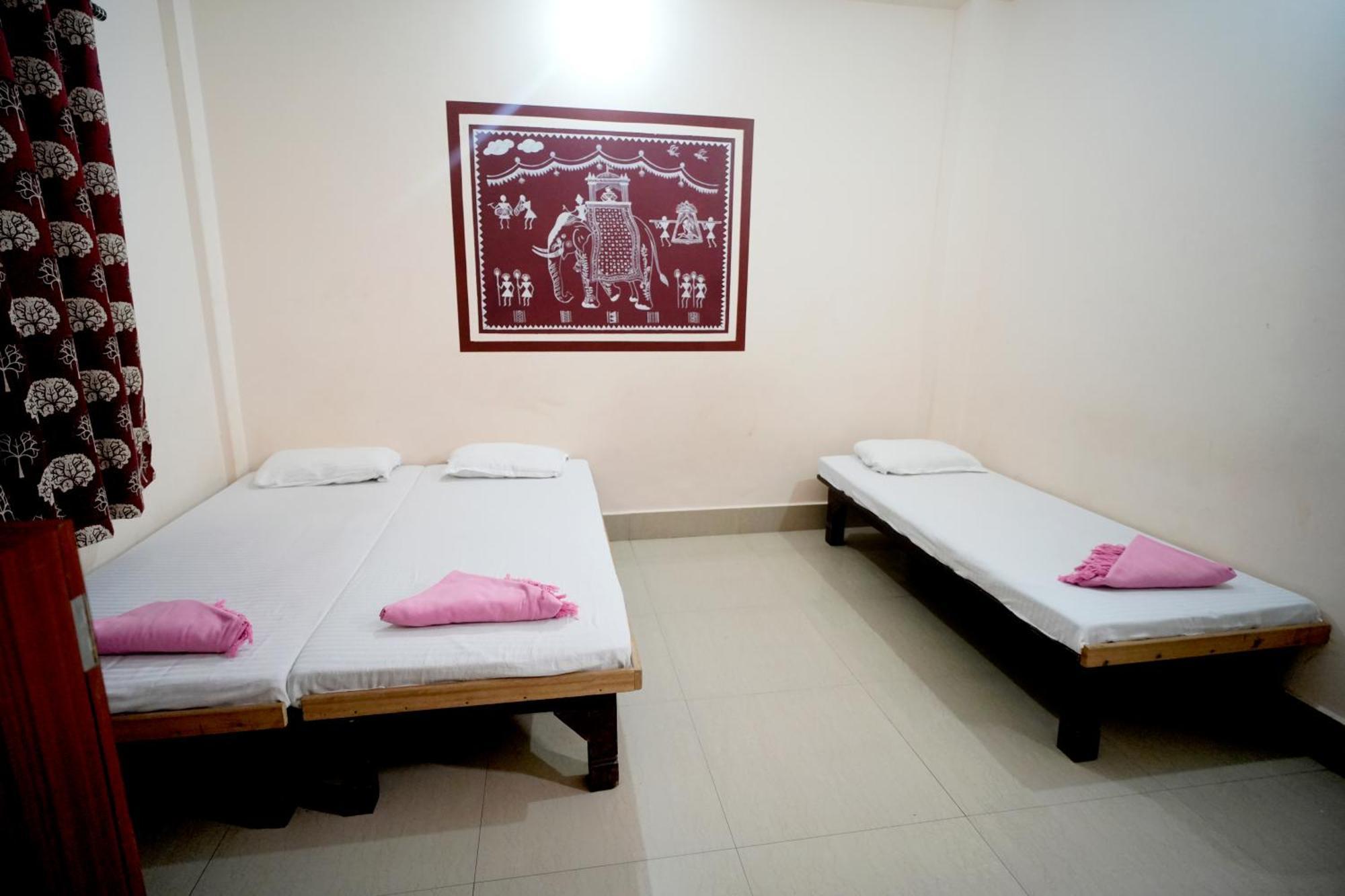 Banaras Gully House 500 Ft From The Ghats Varanasi Luaran gambar