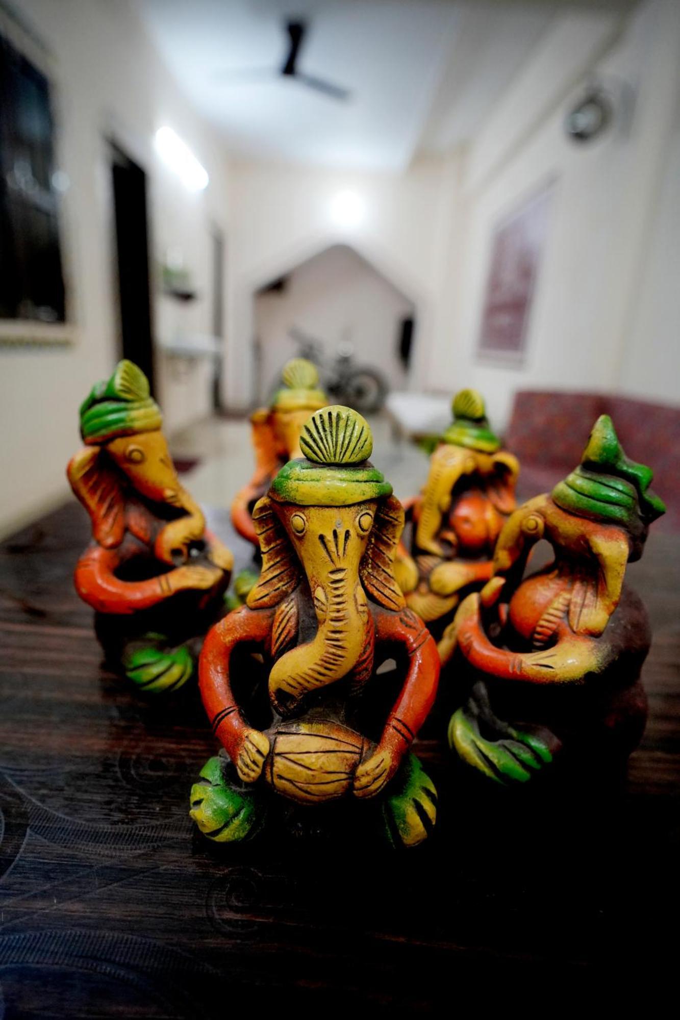Banaras Gully House 500 Ft From The Ghats Varanasi Luaran gambar